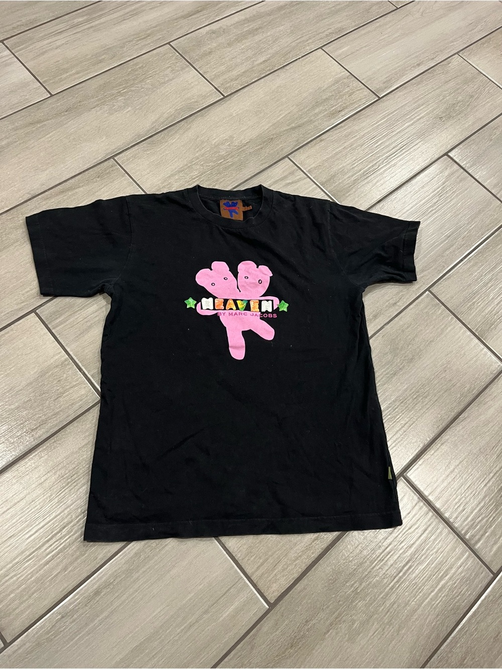 Marc Jacobs Black Tee with Pink Bear Graphic and Green Accents
19x26